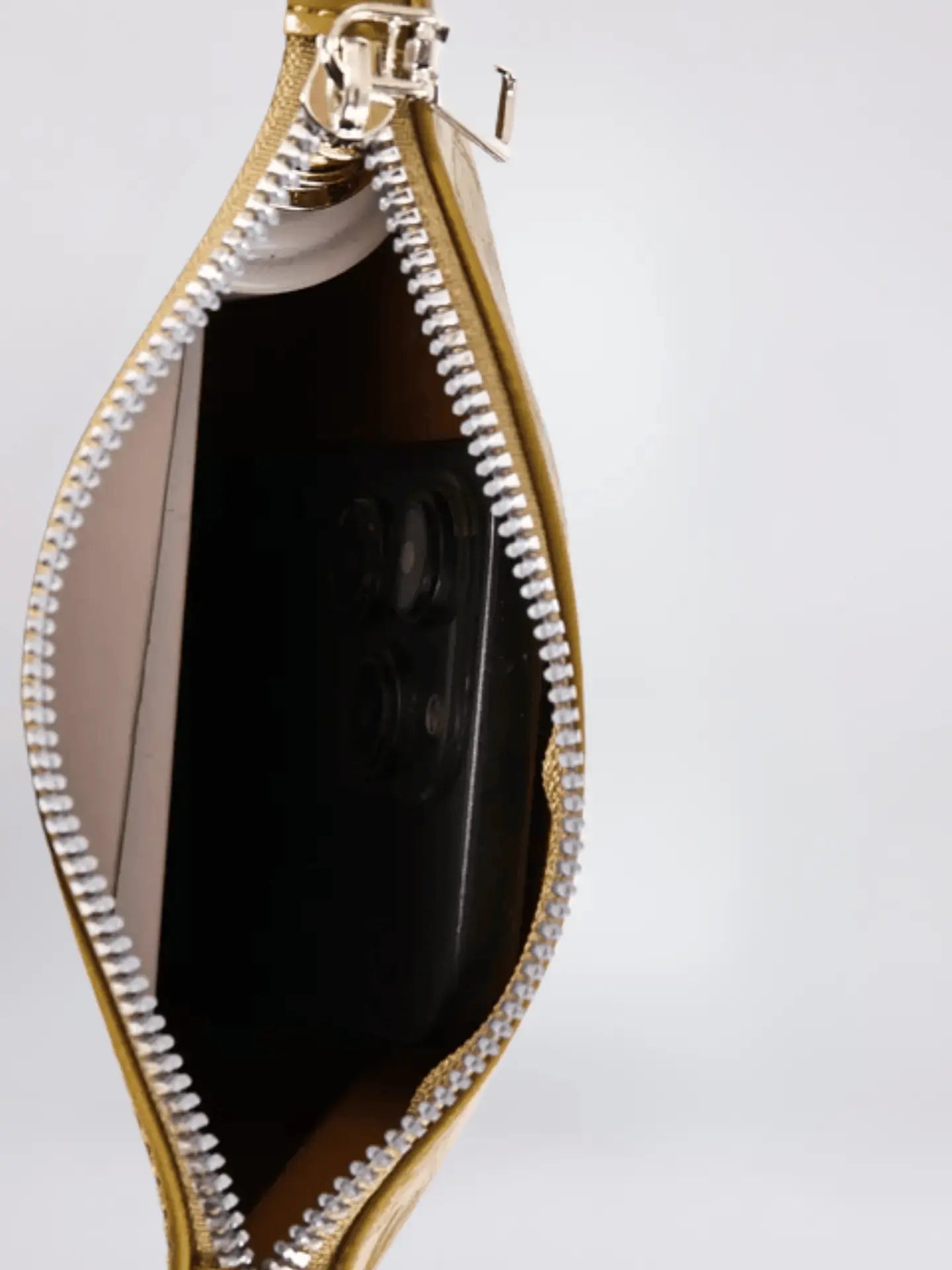 Scarlett Mini Pouch