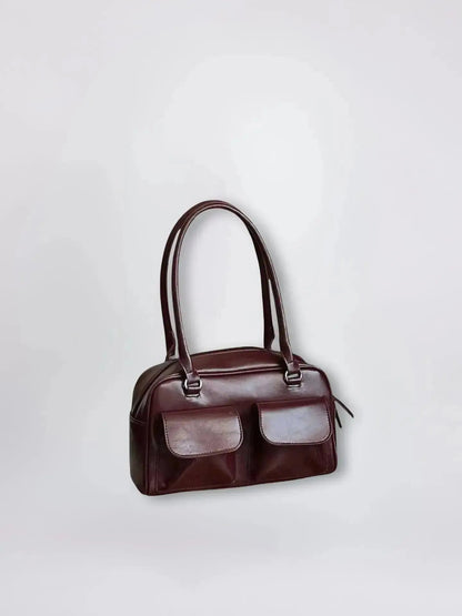 Sleek Daily Leather Carry