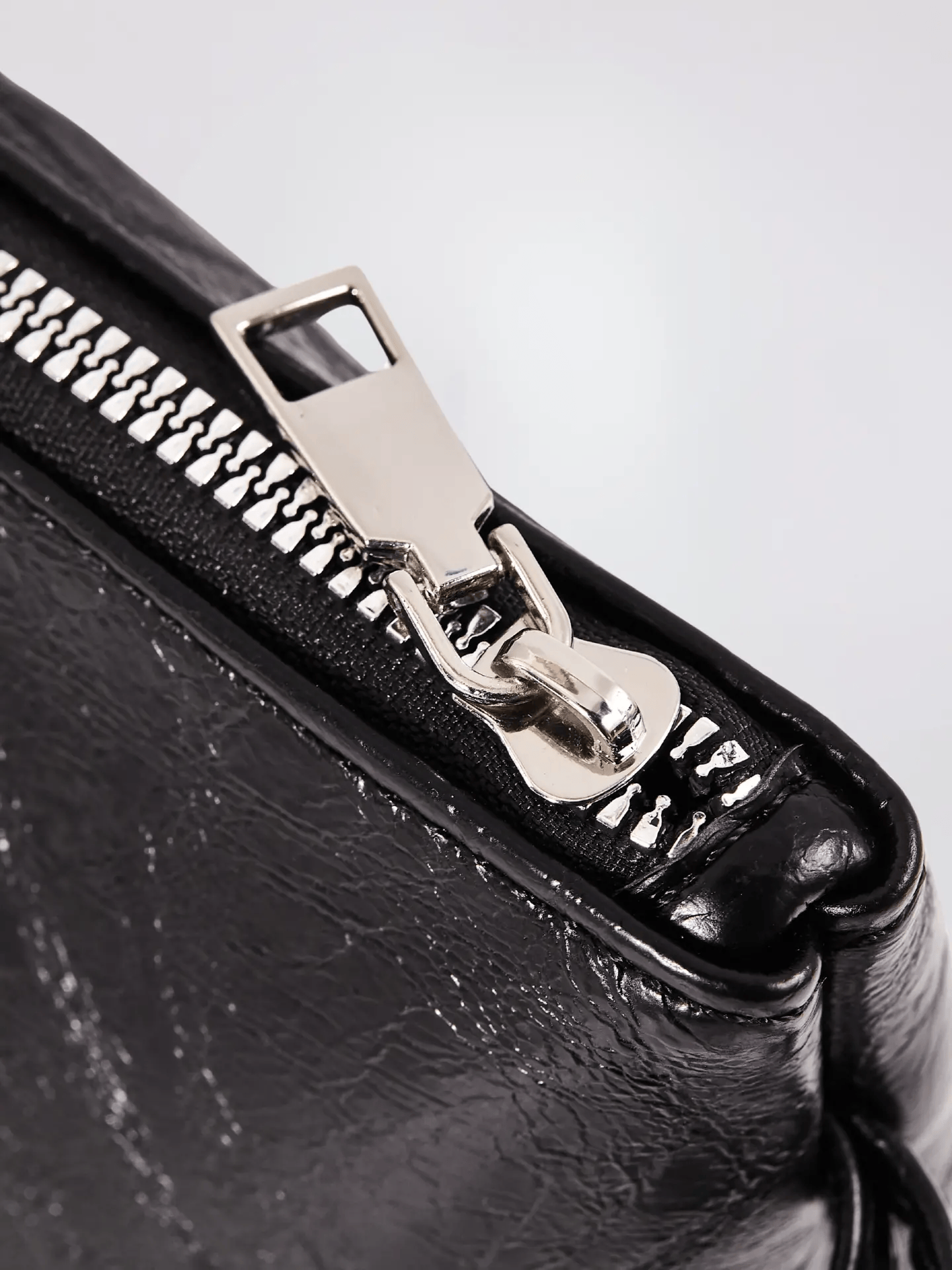 Scarlett Mini Pouch